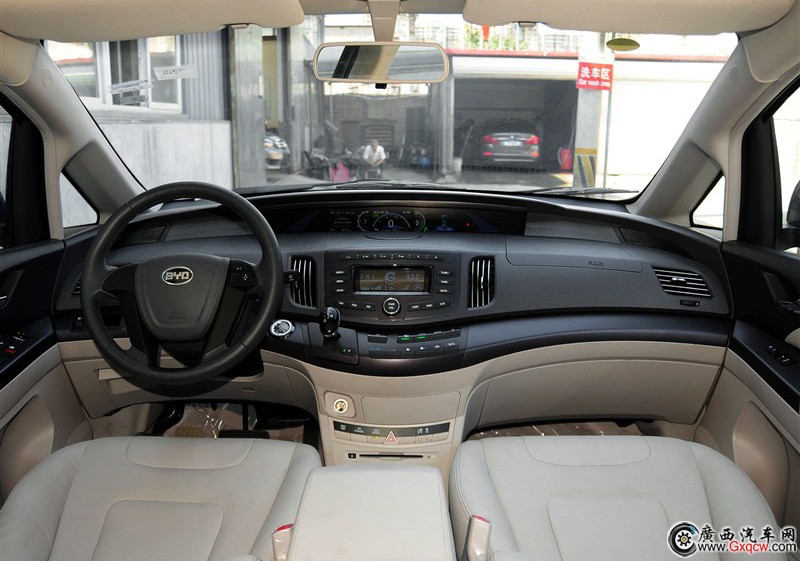 比亞迪e6車型 內(nèi)飾圖