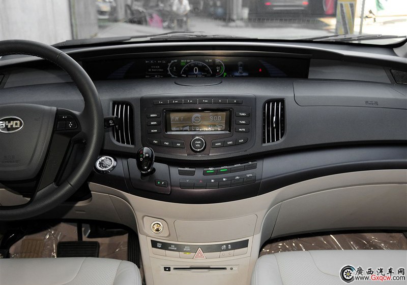 比亞迪e6車型 內(nèi)飾圖