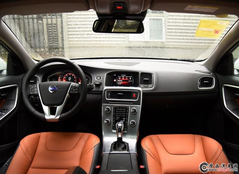 沃爾沃S60L車型 內(nèi)飾圖