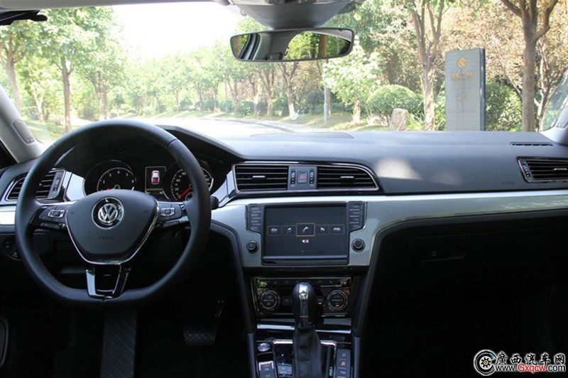 凌渡車型 內(nèi)飾圖