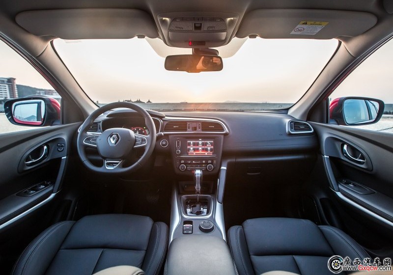 科雷嘉車型 內(nèi)飾圖