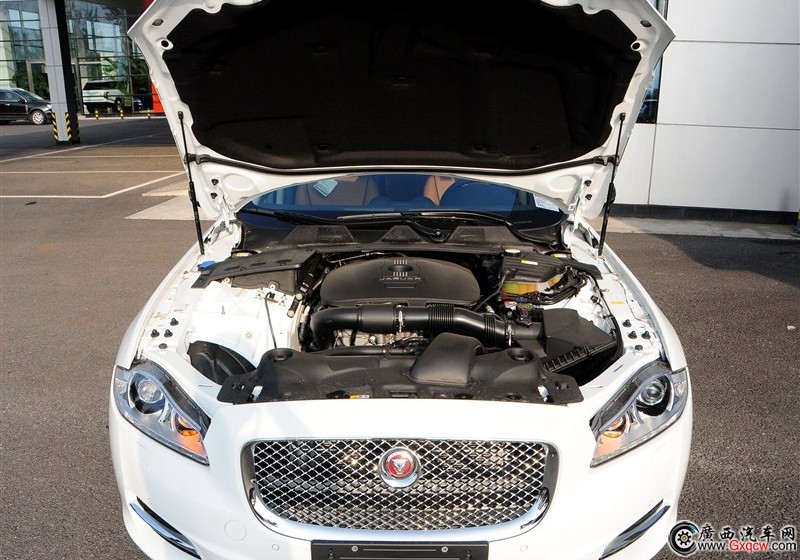 捷豹XJ車型 細節(jié)圖