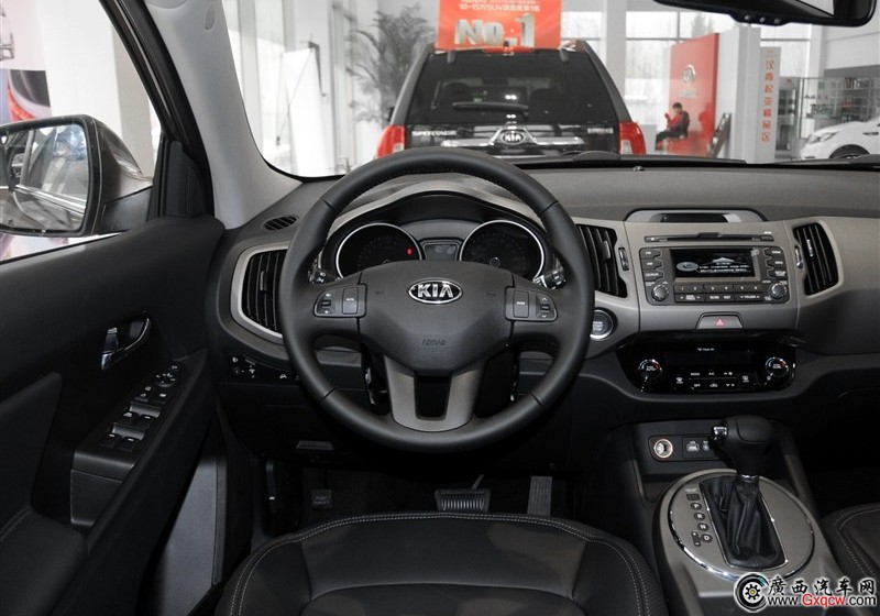 智跑車型 內(nèi)飾圖