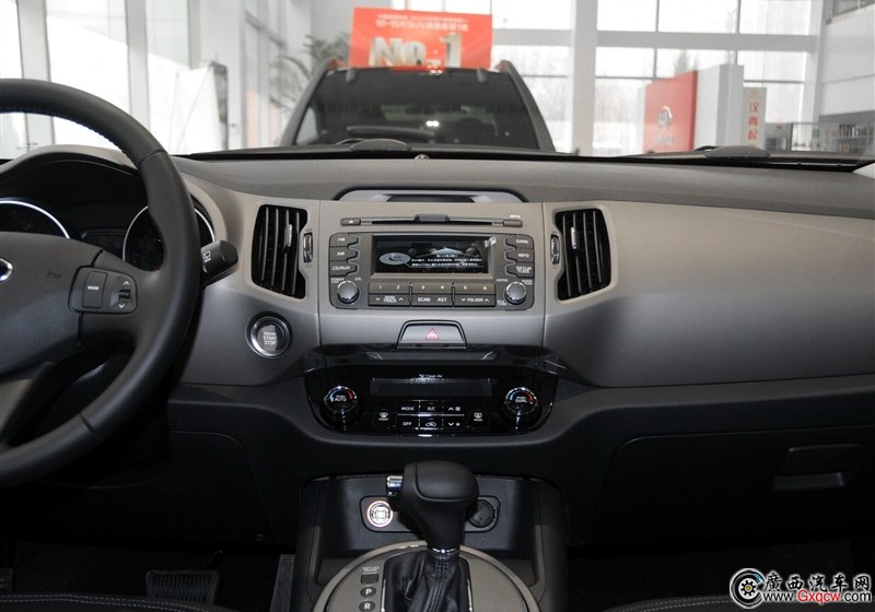 智跑車型 內(nèi)飾圖