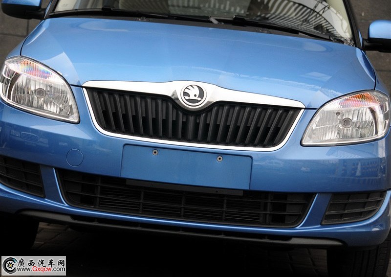 晶銳車型 細(xì)節(jié)圖