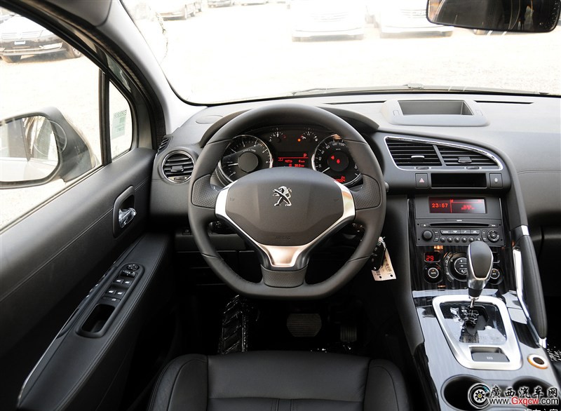 標致3008車型 內飾圖