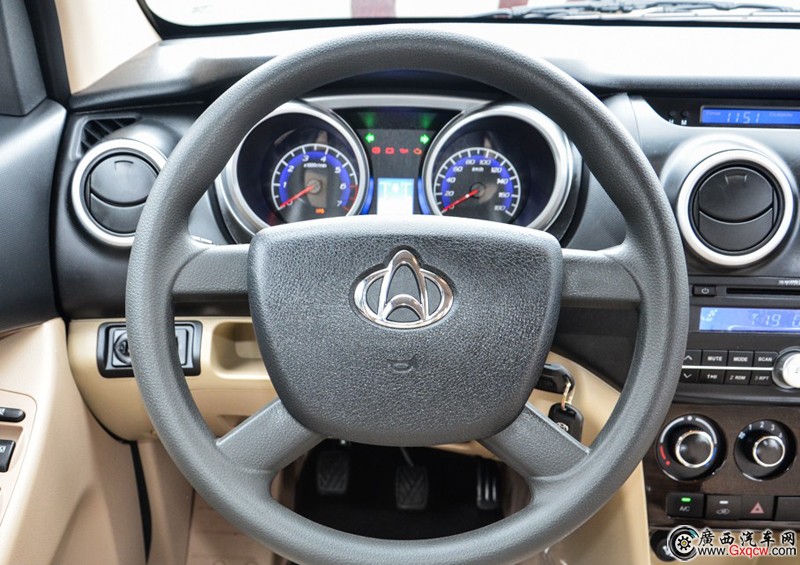 長安歐諾車型 內(nèi)飾圖