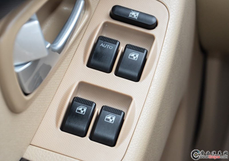 長安歐諾車型 內(nèi)飾圖