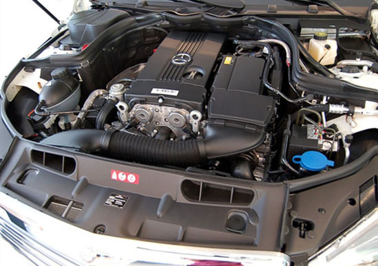 奔馳C級發(fā)動機(jī)