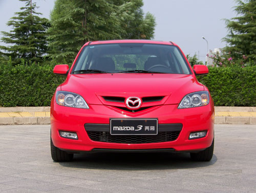 馬自達3兩廂