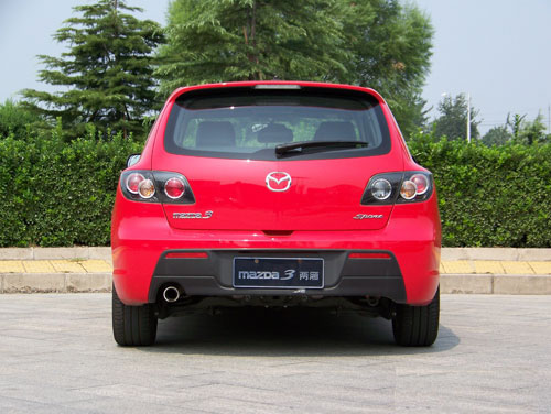 馬自達3兩廂