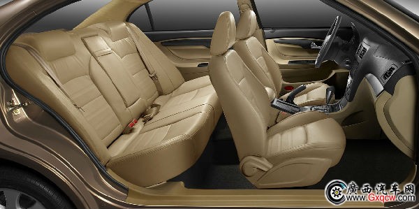 你開(kāi)車(chē)我買(mǎi)單 購(gòu)旗云5送500L燃油大禮――配圖3.jpg