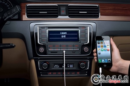 13.09.13-15 全新桑塔納稿件配圖1.jpg