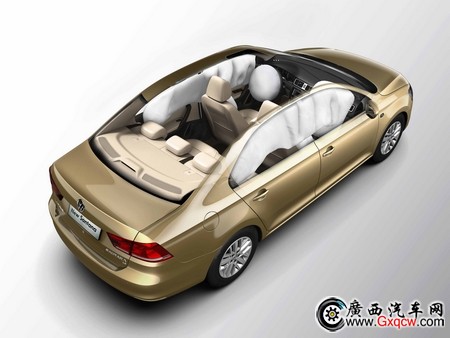 13.09.13-15 全新桑塔納稿件配圖2.jpg