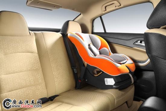 試駕新一代福美來M5