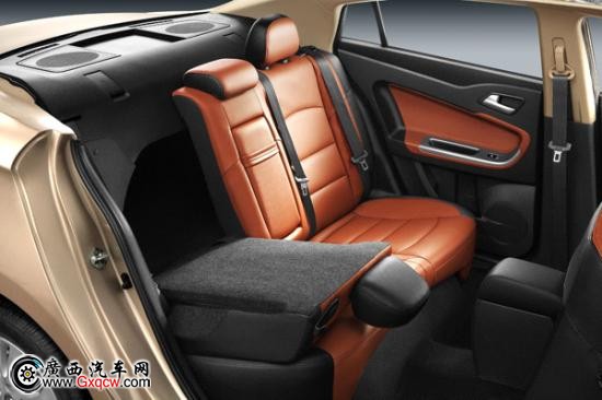 試駕新一代福美來M5