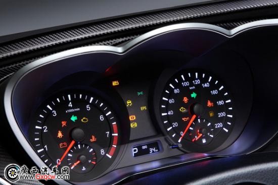 試駕新一代福美來M5