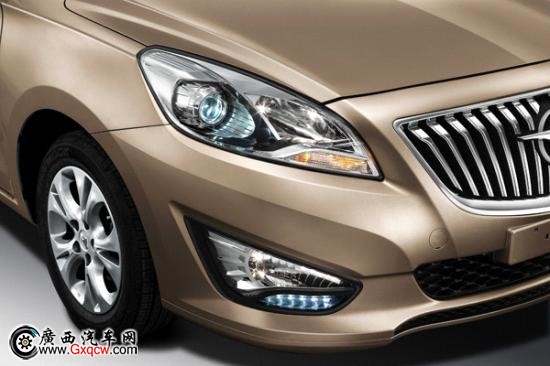 試駕新一代福美來M5