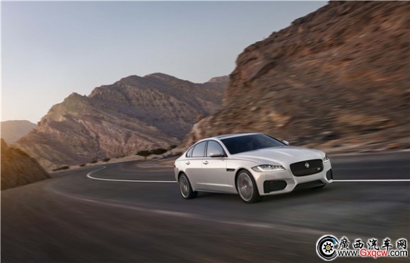 不談運動談享受 捷豹XF尊貴設(shè)計解析(3).jpg