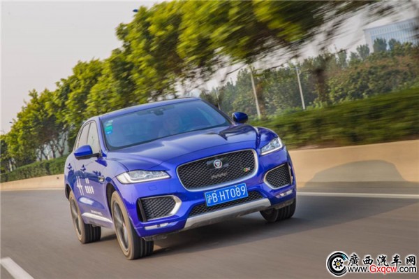 2016捷豹英仕挑戰(zhàn)賽馭享極致英倫性能美學(xué)-新聞稿配圖7.jpg