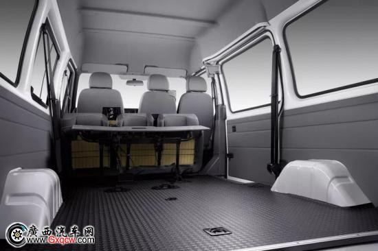 46da5bbe5cc3fd1b651a3f3d865a4236.jpg 01