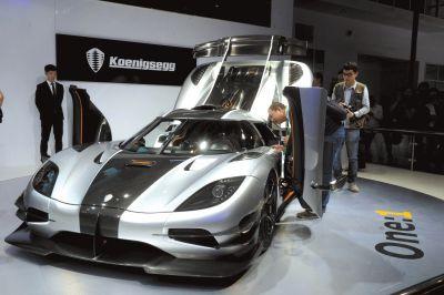 科尼賽克One:1超級跑車