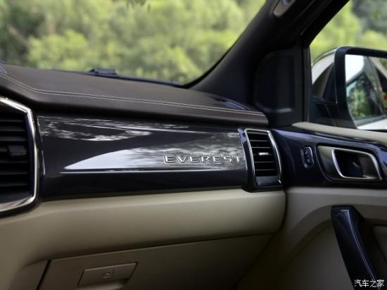 江鈴汽車 撼路者 2016款 2.0T 汽油四驅旗艦版 江鈴汽車 撼路者 2016款 2.0T 汽油四驅旗艦版