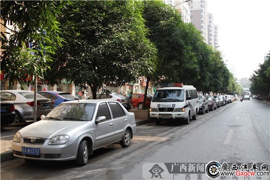 南寧:交管部門將清除全市范圍內8300個停車位