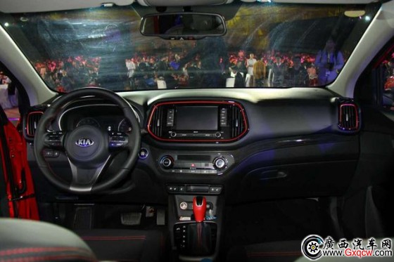 東風(fēng)悅達(dá)起亞KX3傲跑上市 售11.28-18.68萬