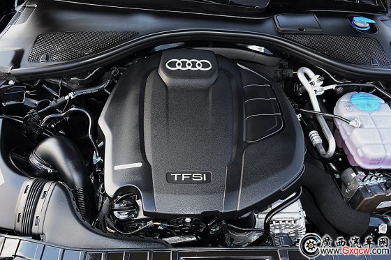 2016款?yuàn)W迪A6L 1.8T自動(dòng)TFSI技術(shù)型