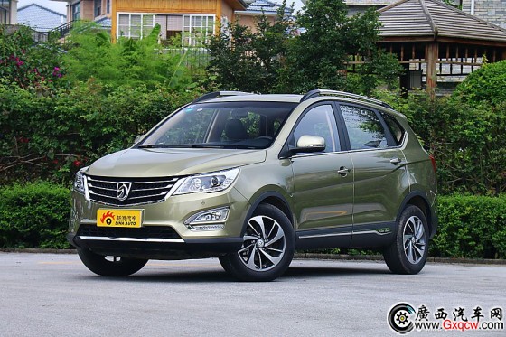 2015款 寶駿560 1.8L手動(dòng)豪華型