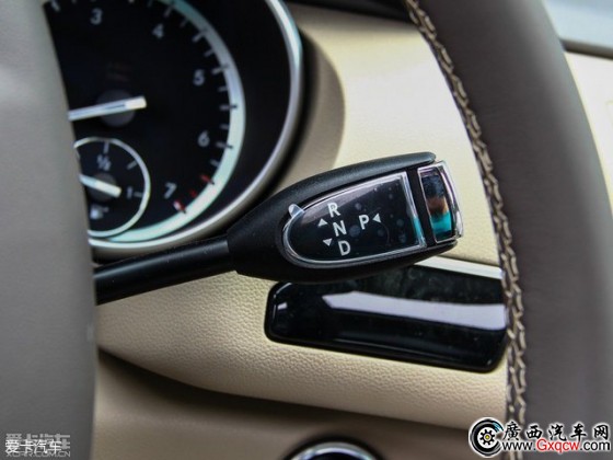 高端商務(wù)MPV 高端商務(wù)MPV