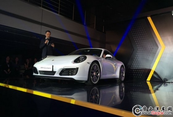 保時(shí)捷新款911上市 售131.8-271.6萬(wàn)