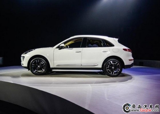 眾泰汽車 眾泰SR9 2016款 2.0T 自動(dòng)基本型