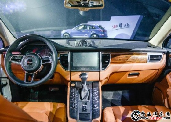 眾泰汽車 眾泰SR9 2016款 2.0T 自動(dòng)基本型