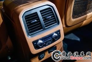 眾泰汽車 眾泰SR9 2016款 2.0T 自動(dòng)基本型