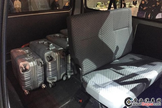 華晨金杯新快運(yùn)上市 售6.98-7.48萬元