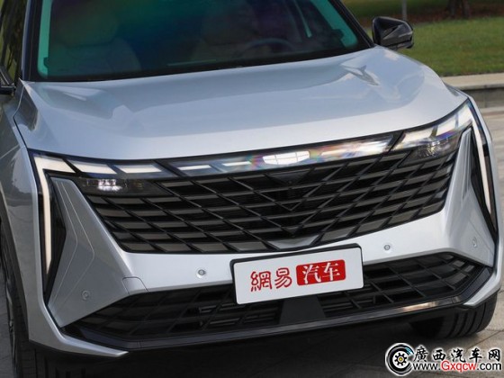 旗艦SUV定位十項(xiàng)硬核標(biāo)配 博越L預(yù)售12.98萬(wàn)起