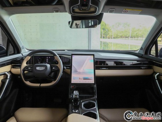 旗艦SUV定位十項(xiàng)硬核標(biāo)配 博越L預(yù)售12.98萬(wàn)起