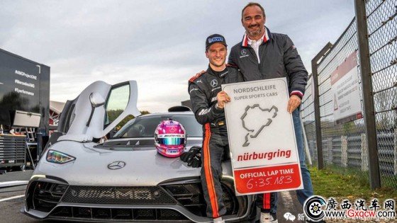 GT2 RSӛ÷ِ˹-AMG ONEɼ~a(chn)܇