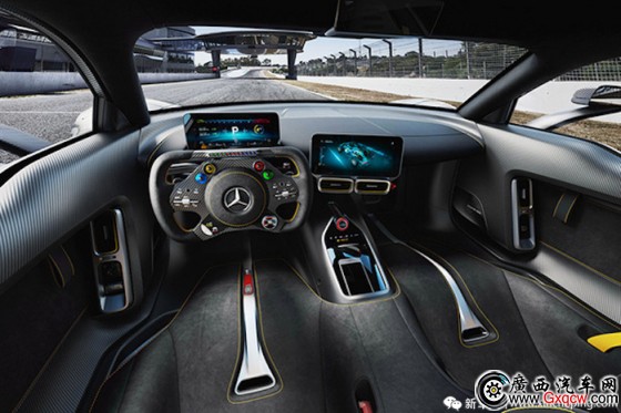 GT2 RSӛ÷ِ˹-AMG ONEɼ~a(chn)܇