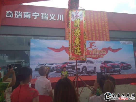 1527477382929134.jpg 216612982948628871_Jc.jpg