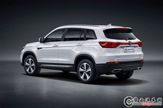 1533868759171370.jpg Macintosh HD:Users:shiyongzhe:Downloads:CS75PHEV整車原大JPG-RGB:左后50度 0614.jpg