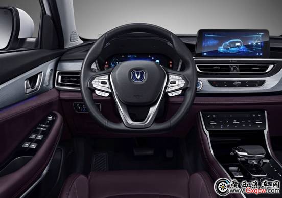 1533868759392883.jpg Macintosh HD:Users:shiyongzhe:Downloads:CS75PHEV局部內(nèi)飾原大JPG-RGB_jpg:方向盤 .jpg