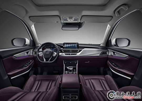 1537259260769664.jpg 正大內(nèi)紅色