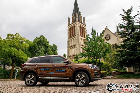 1537834135576658.jpg 圖片/上海長(zhǎng)安1617挑選擺拍/0Q7A5576.jpg