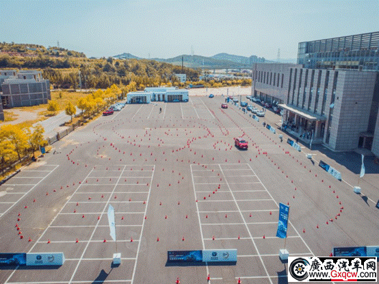 1538014827815002.gif 1537490340(1)