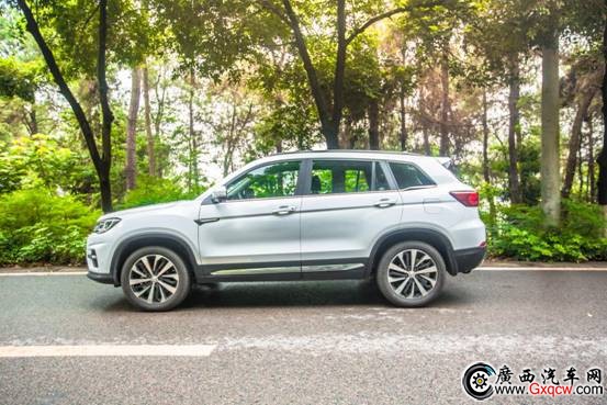 1538099324457818.jpg _Z3A0677