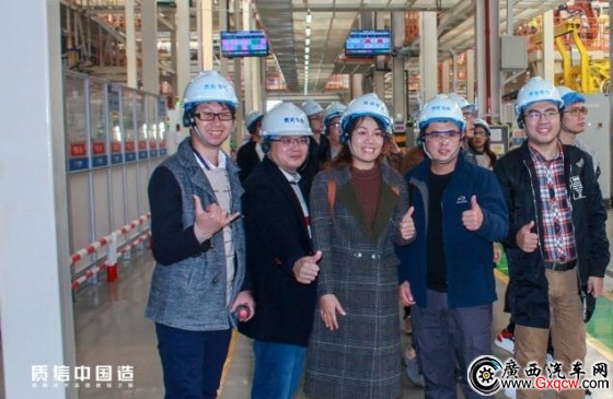 1542959960800140.jpg 1.jpg