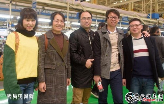 1542959982963296.jpg 1.jpg